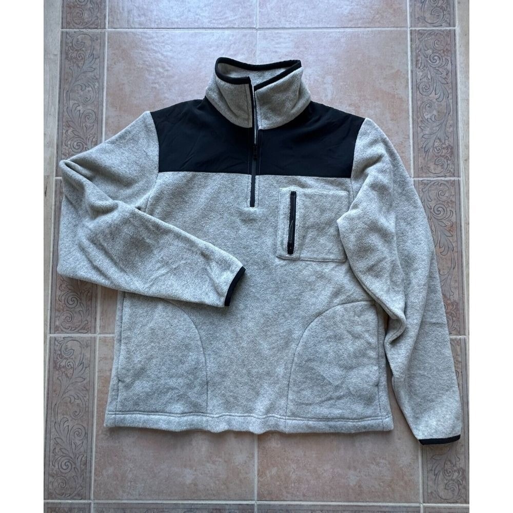 Sample of  pull over Fleece‎ sweater Men's Size M New!